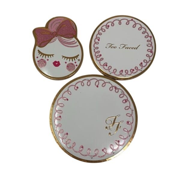 NEW Too Faced Holiday 2019 Let It Snow Girl Limited Edition Makeup Collection - Picture 2 of 14
